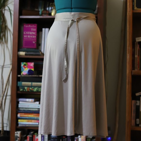 Vintage | neautral wrap skirt - Picture 7 of 10